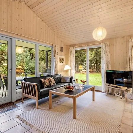 Ferienhaus Mart - 1-6km From The Sea By Interhome Blåvand